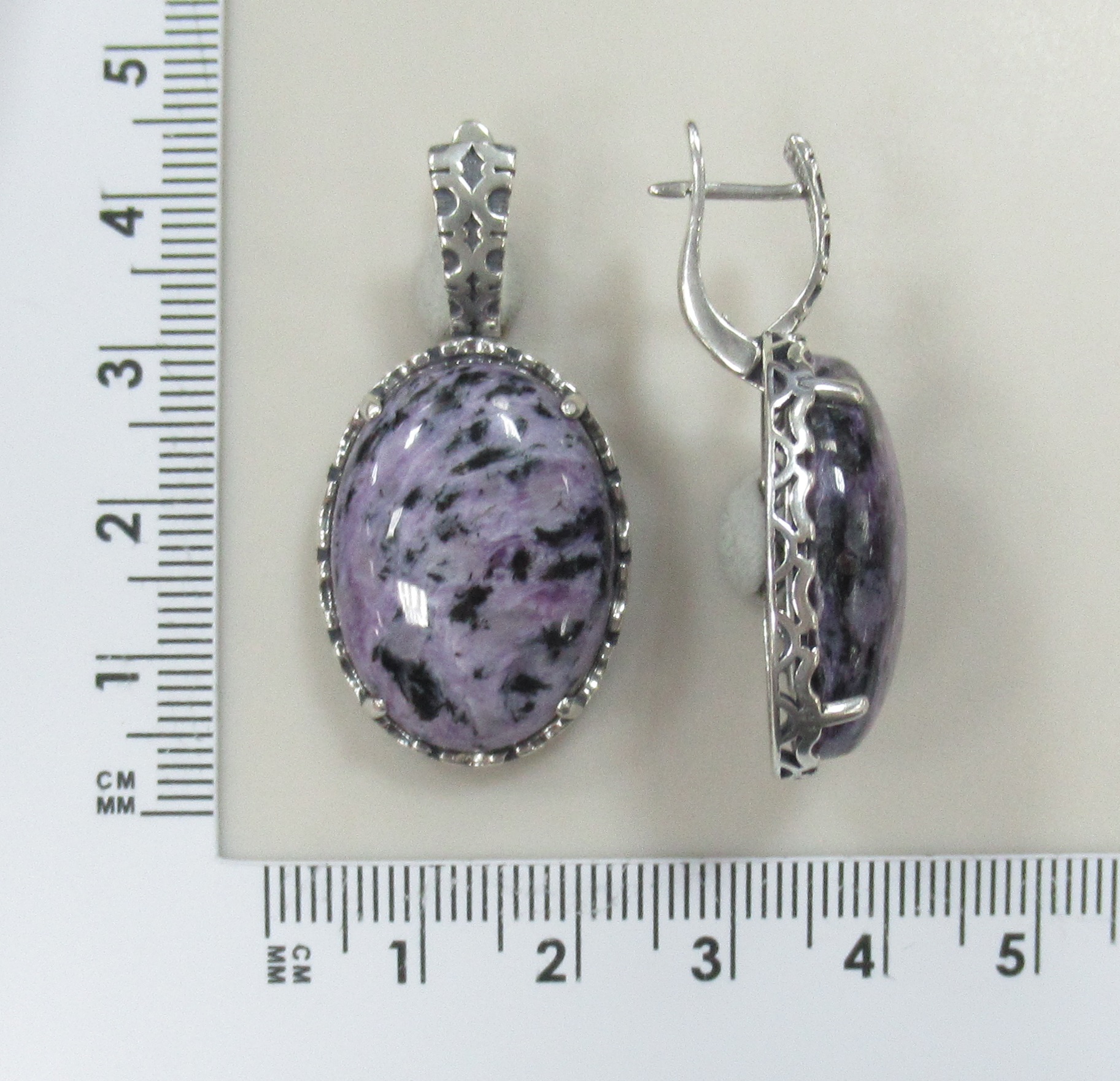 Серебряные серьги с чароитами